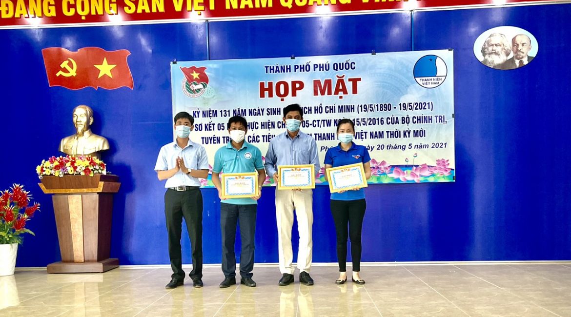 Họp mặt kỷ niệm 131 năm ngày sinh Chủ tịch Hồ Chí Minh (19/5/1890 – 19/5/2021)